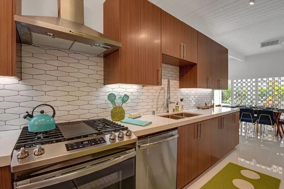 2044 Jacques Dr., Palm Springs, CA