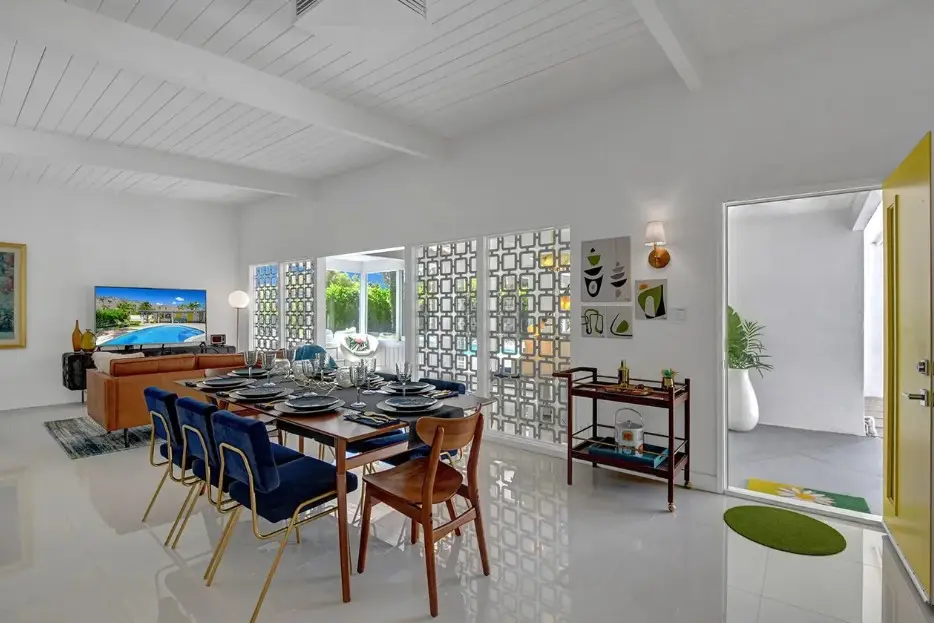 2044 Jacques Dr., Palm Springs, CA