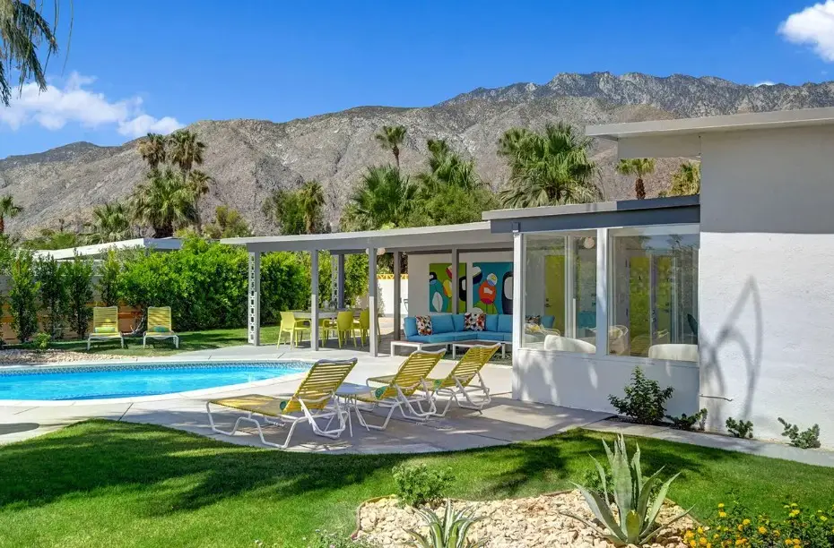 2044 Jacques Dr., Palm Springs, CA