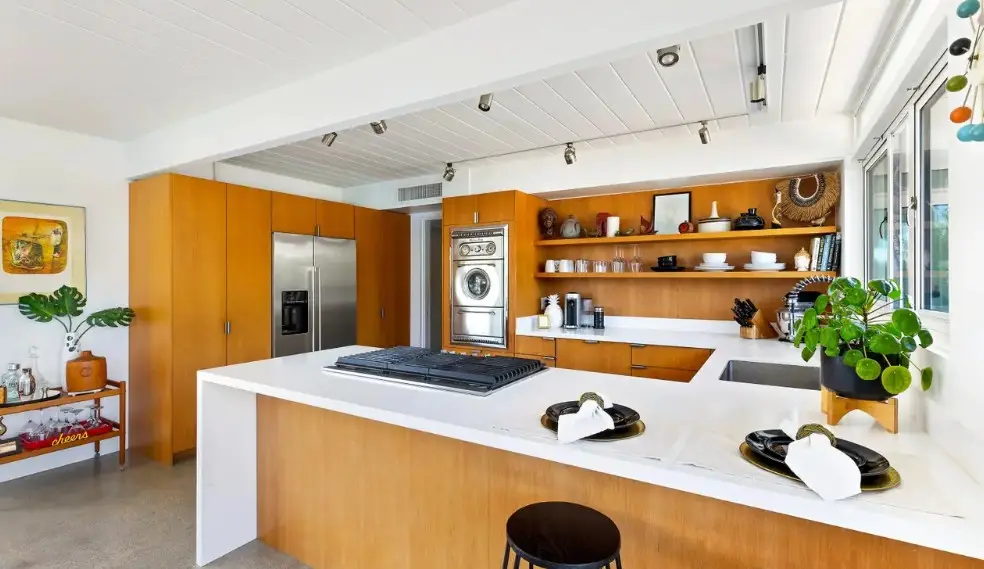 2070 E Nicola Rd., Palm Springs, CA