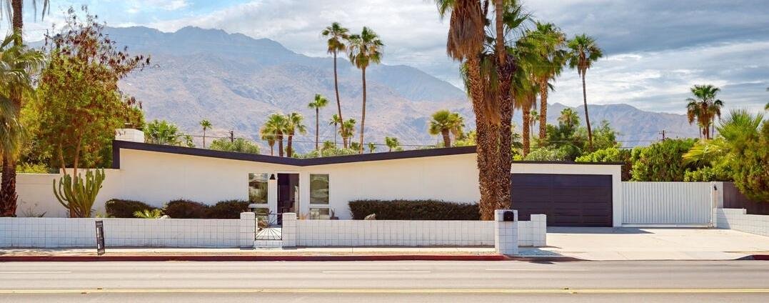 547 N Farrell Dr., Palm Springs, CA