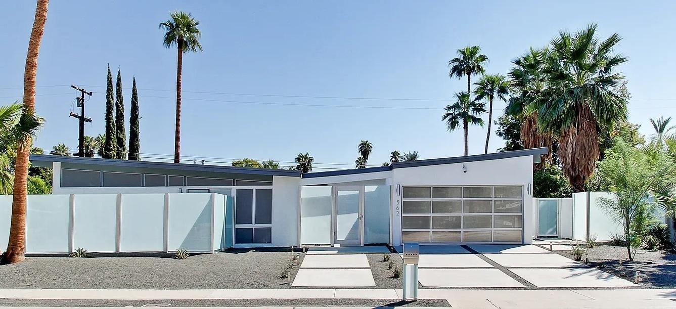 562 N Monterey Rd., Palm Springs, CA