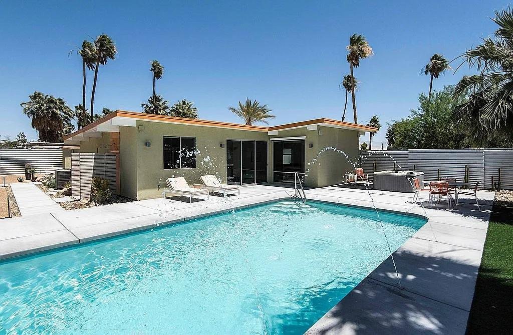 593 N Juanita Dr, Palm Springs