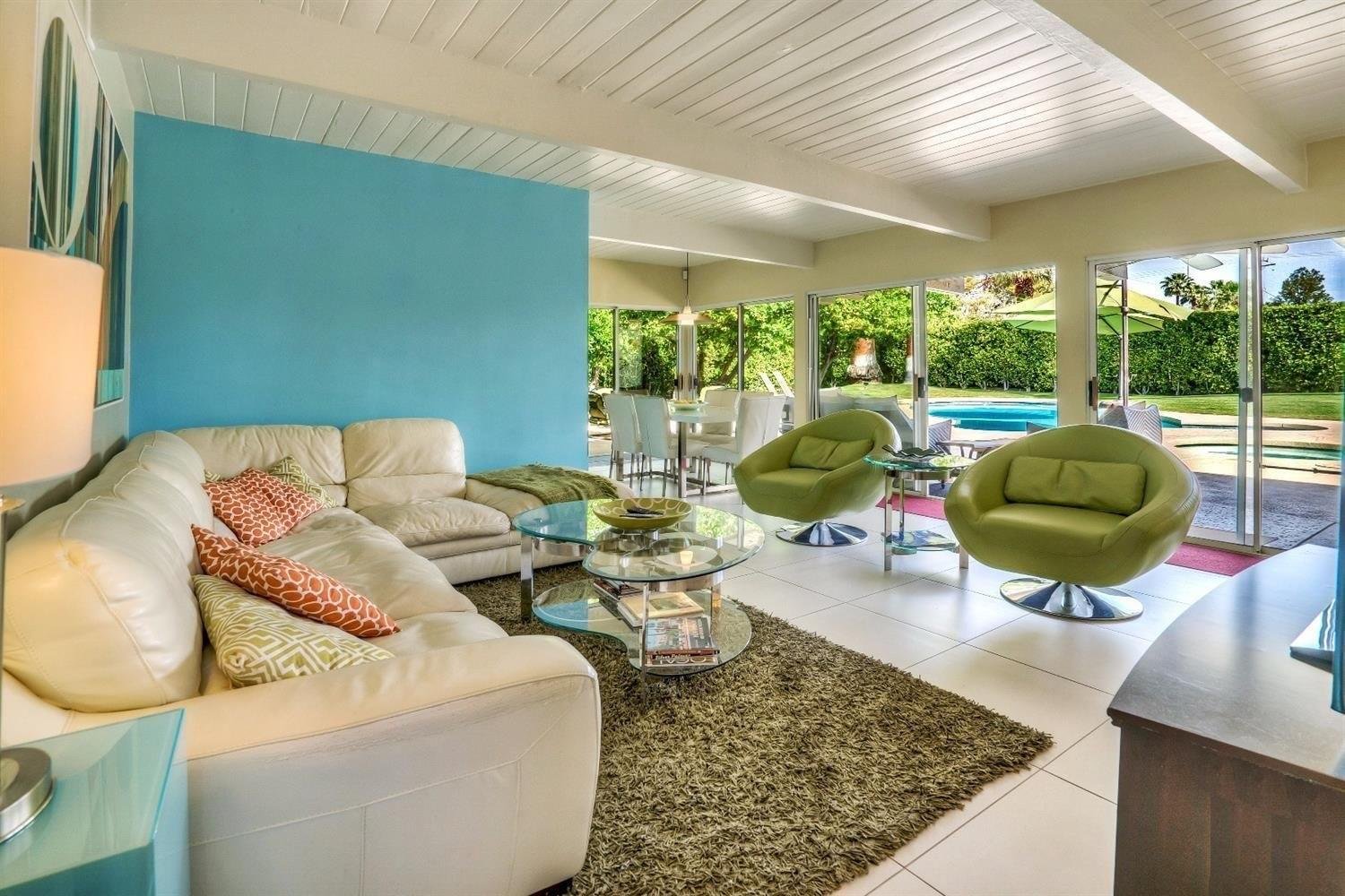 645 S Canon Dr., Palm Springs, CA