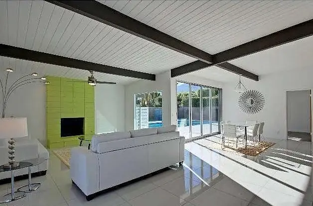667 N Monterey Rd., Palm Springs, CA
