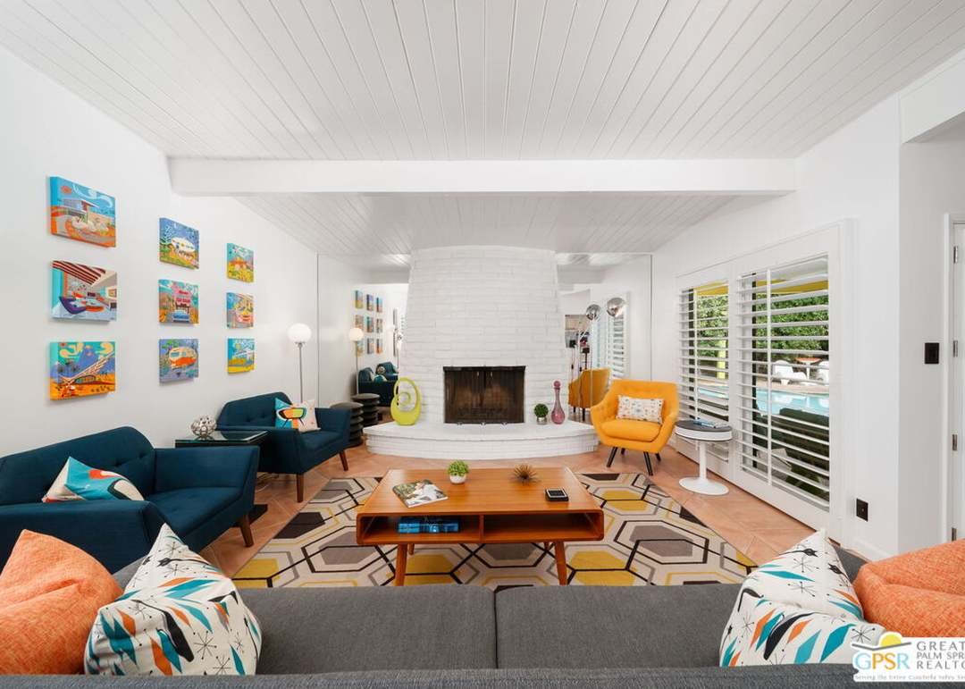 695 N Monterey Rd, Palm Springs