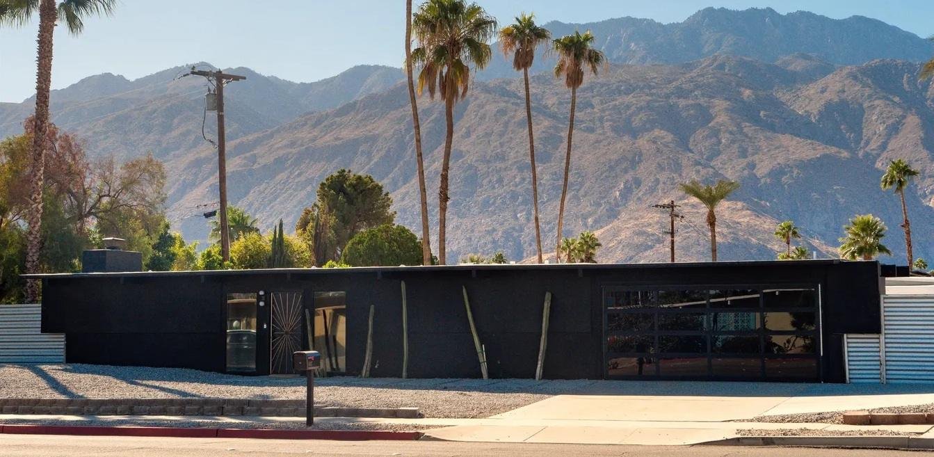 697 N Farrell Dr., Palm Springs, CA